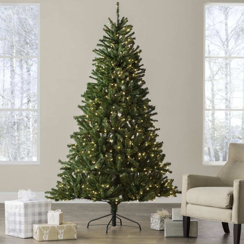 XMAS TREE - 7' CLEAR BULB W/STAND