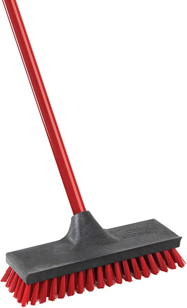 SCRUB BRUSH - DECK W/STICK