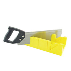 MITER BOX - MM W/SAW PLASTIC